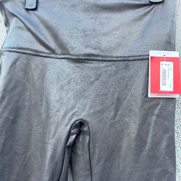 Spanx Stylish Black Faux Leather Leggings NWT - Picture 6 of 6